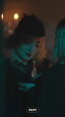 《血色迷情》美剧免费观看完整版_血色迷情高清在线-VS影院《血色迷情》详情介绍_血色迷情HD中字在线观看_血色迷情迅雷下载_血色迷情2026美国双女主电视剧